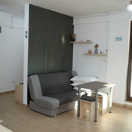 Appartement Angi Garsoniera *